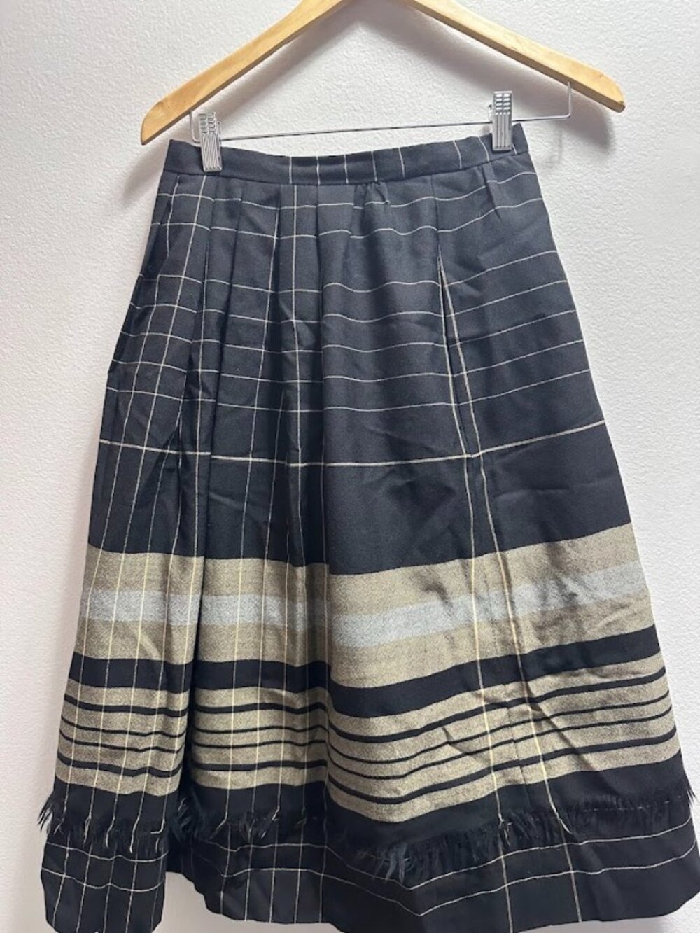 Highland Queen 100% Wool Plaid Pleated Midi Skirt Canada Size 10